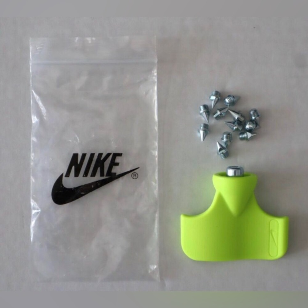 Nike Track & Filed Cleat Spikes & Wrench Tool Kit With 12 Sliver Spikes